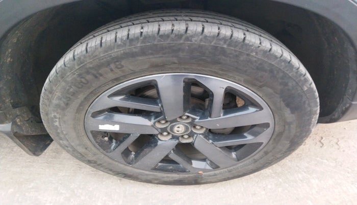 2021 Tata Safari XZA PLUS, Diesel, Automatic, 91,304 km, tyre