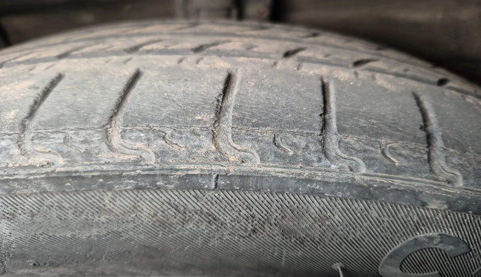 2016 Maruti Ertiga VDI SHVS, Diesel, Manual, 84,751 km, tyre