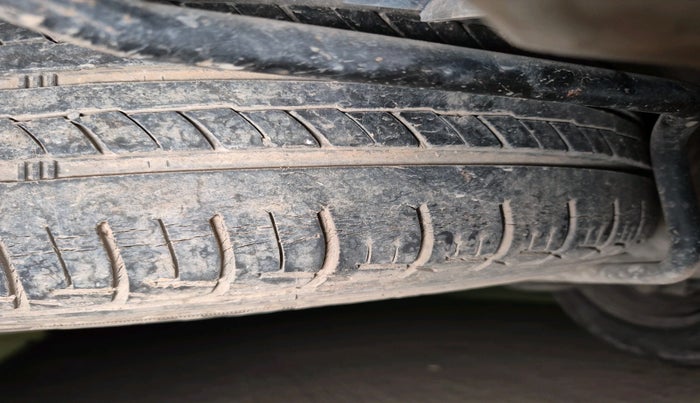 2016 Maruti Ertiga VDI SHVS, Diesel, Manual, 84,751 km, tyre