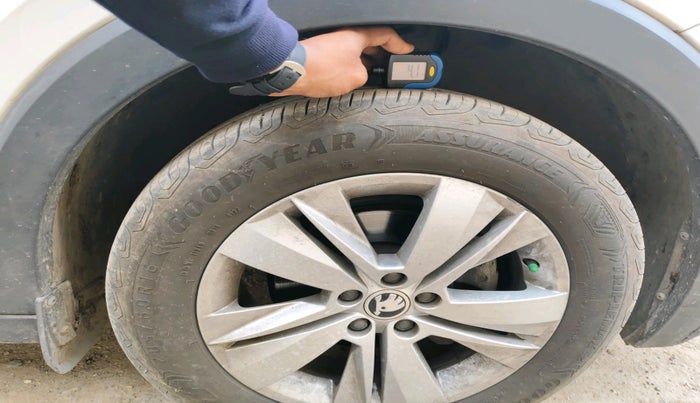 2022 Skoda KUSHAQ AMBITION 1.0L TSI MT, Petrol, Manual, 37,848 km, tyre