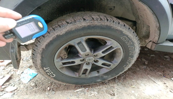 2022 Mahindra Thar LX D 4WD AT CONVERTIBLE, Diesel, Automatic, 15,847 km, tyre