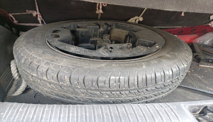 2011 Hyundai Santro Xing GLS LPG, Petrol, Manual, 72,097 km, tyre