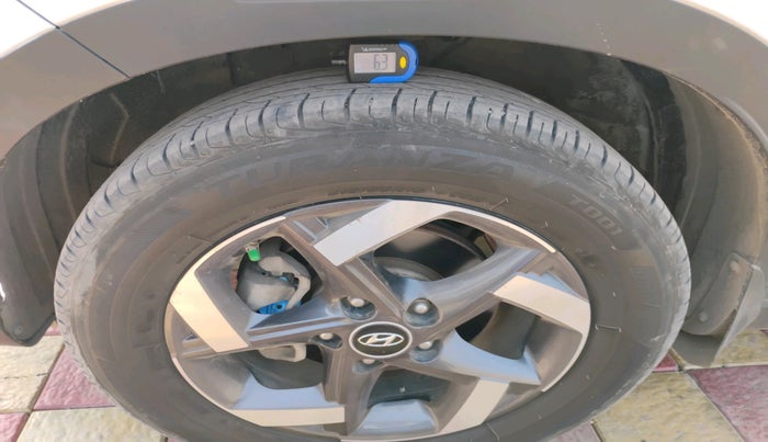 2022 Hyundai VENUE SX 1.5 (O) EXECUTIVE CRDI, Diesel, Manual, 1,49,063 km, tyre