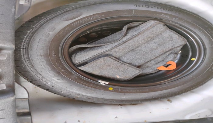 2022 Hyundai VENUE SX 1.5 (O) EXECUTIVE CRDI, Diesel, Manual, 1,49,063 km, tyre