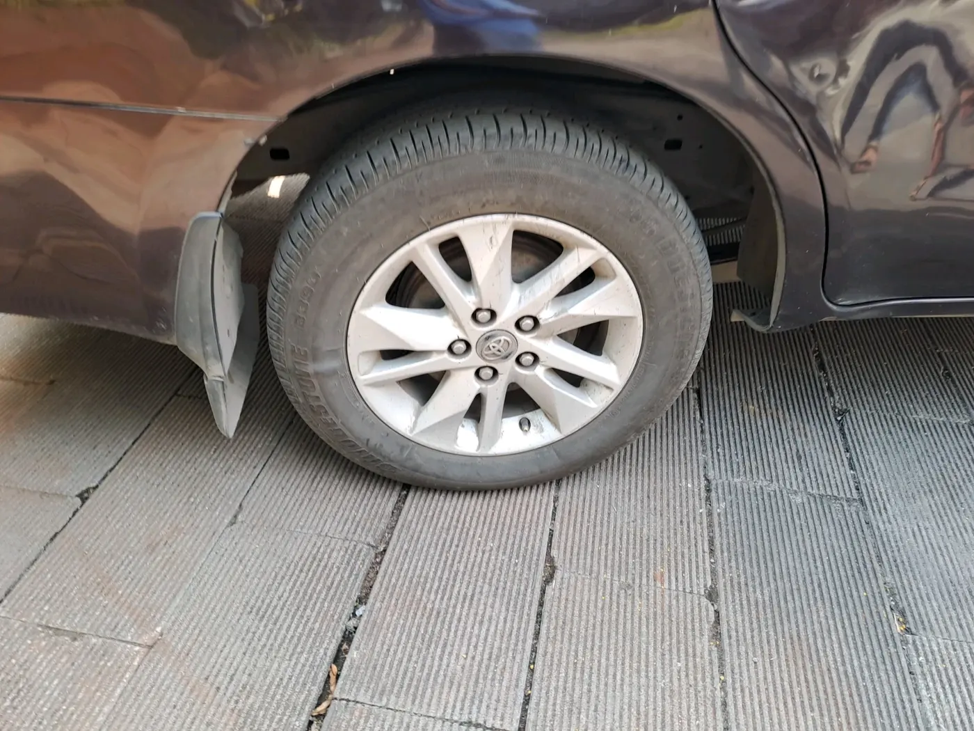 2018 Toyota Innova Crysta 2.8 GX AT 7 STR, Diesel, Automatic, 4,60,016 km, tyre