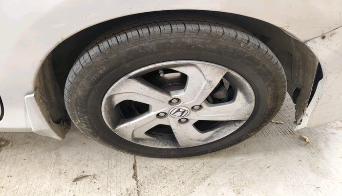 2014 Honda City 1.5L I-DTEC VX, Diesel, Manual, 1,24,862 km, tyre