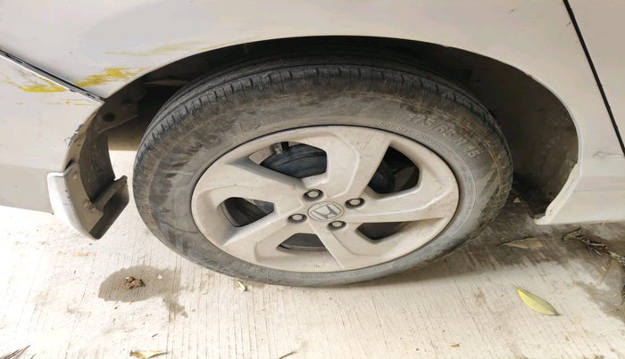 2014 Honda City 1.5L I-DTEC VX, Diesel, Manual, 1,24,862 km, tyre