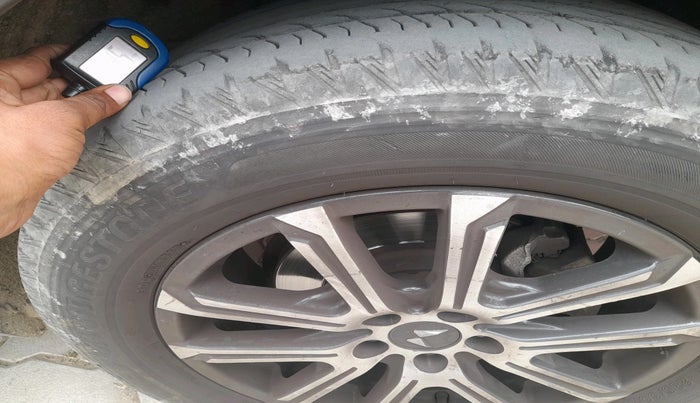 2023 Mahindra XUV700 AX 7 D MT 7 STR, Diesel, Manual, 66,136 km, tyre