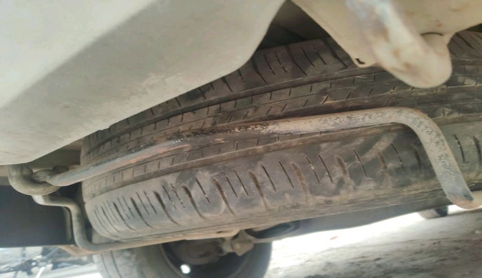 2019 Maruti Ertiga VXI CNG, Petrol, Manual, 2,37,913 km, tyre