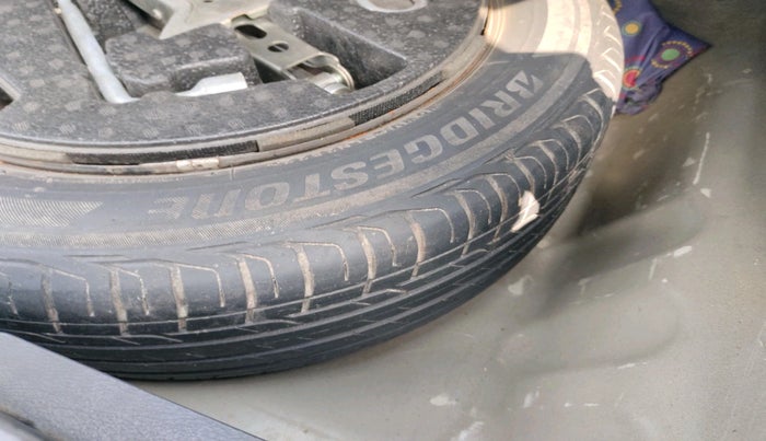 2018 Maruti Vitara Brezza VDI (O), Diesel, Manual, 1,24,065 km, tyre