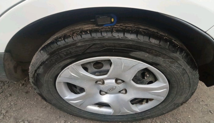 2017 Ford Ecosport TREND 1.5L DIESEL, Diesel, Manual, 1,31,599 km, tyre