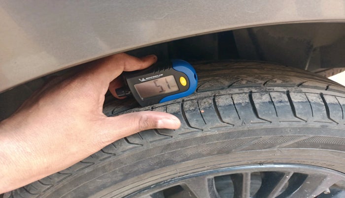 2021 Maruti Ertiga VXI CNG, Petrol, Manual, 88,711 km, tyre