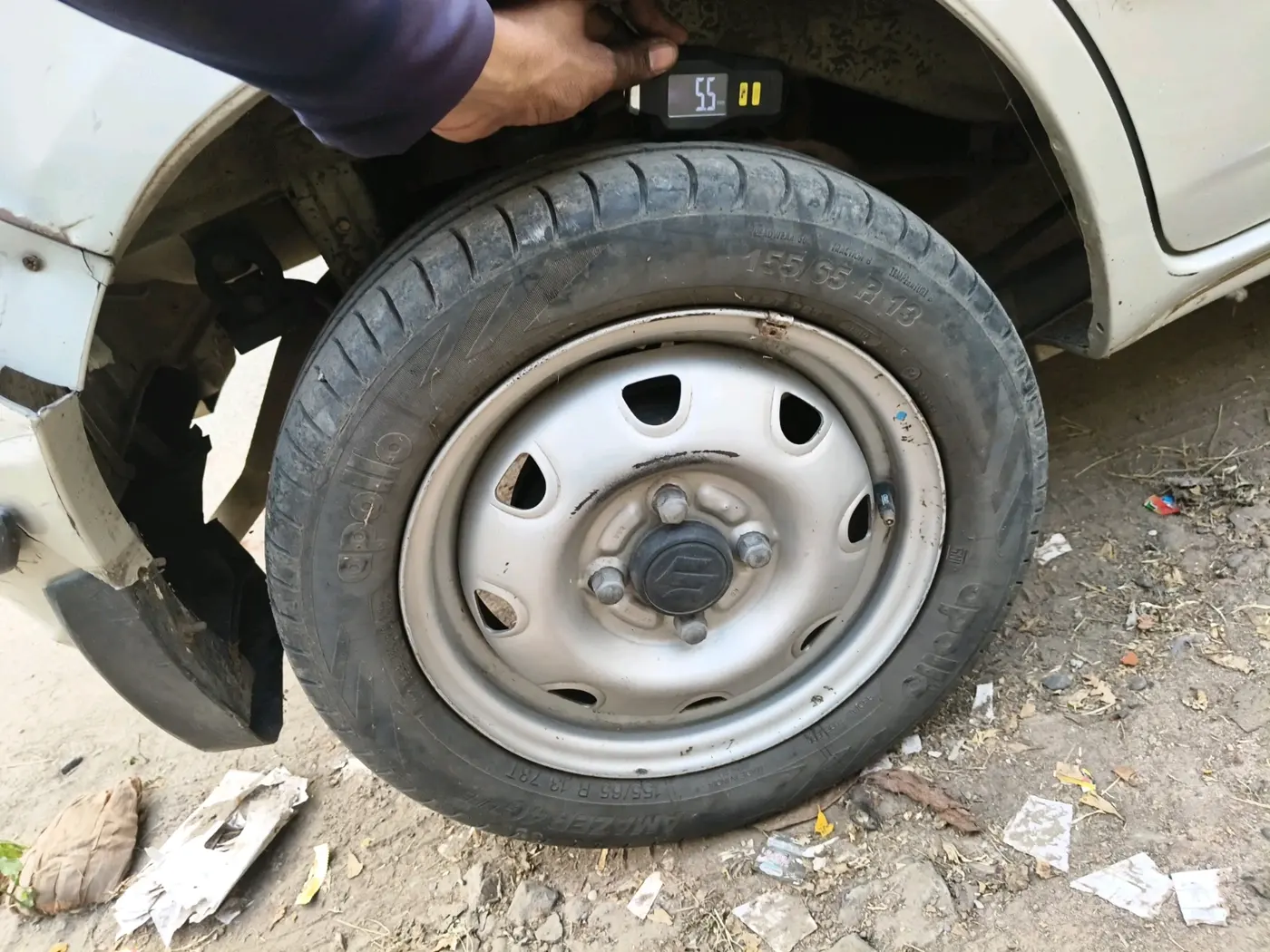 2013 Maruti Zen Estilo LXI, Petrol, Manual, 1,22,861 km, tyre