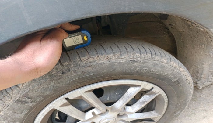 2023 Renault TRIBER RXE MT, Petrol, Manual, 83,484 km, tyre