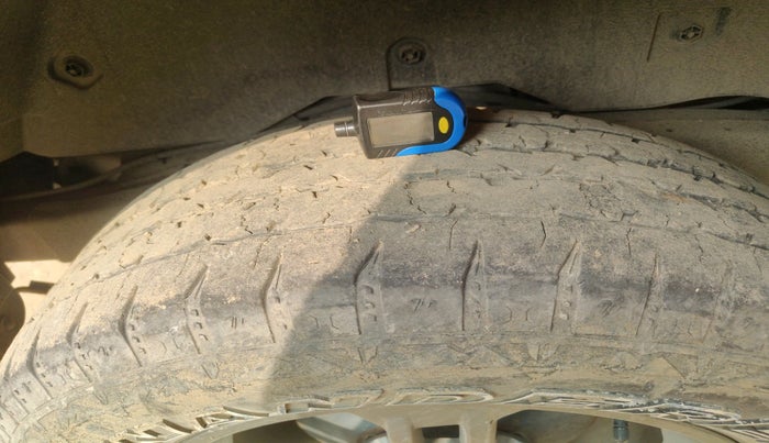 2022 Mahindra Thar LX HARD TOP 4WD MT, Diesel, Manual, 69,858 km, tyre