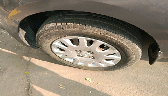 2012 Hyundai i20 ERA 1.2, Petrol, Manual, 68,870 km, tyre