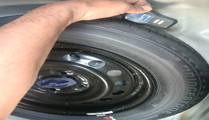 2023 Maruti Celerio ZXI AMT, Petrol, Automatic, 13,965 km, tyre