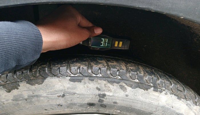 2019 Ford Ecosport AMBIENTE 1.5L PETROL, Petrol, Manual, 1,14,196 km, tyre