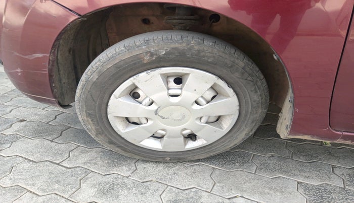 2011 Maruti Wagon R 1.0 LXI CNG, Petrol, Manual, 72,190 km, tyre