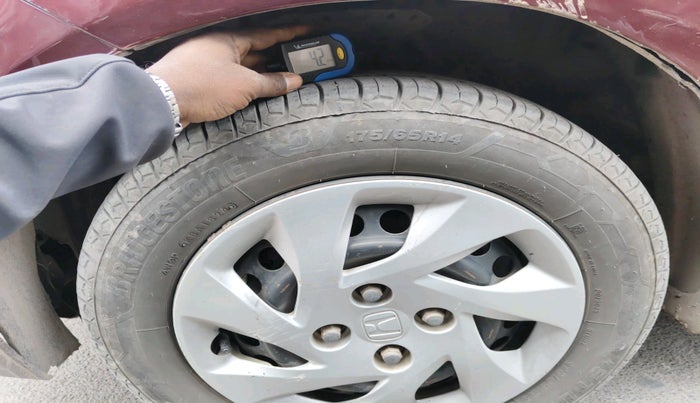 2014 Honda Amaze 1.5L I-DTEC S, Diesel, Manual, 1,09,316 km, tyre