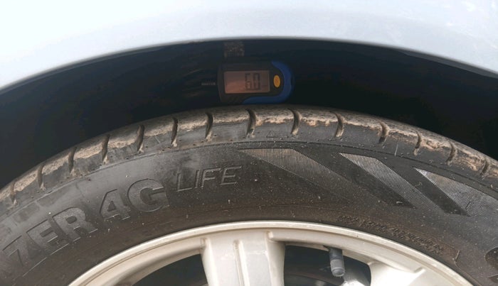 2012 Chevrolet Beat LT PETROL, Petrol, Manual, 46,155 km, tyre