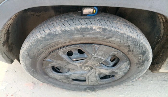 2024 Tata PUNCH ADVENTURE RHYTHM CNG MT, Petrol, Manual, 30,838 km, tyre