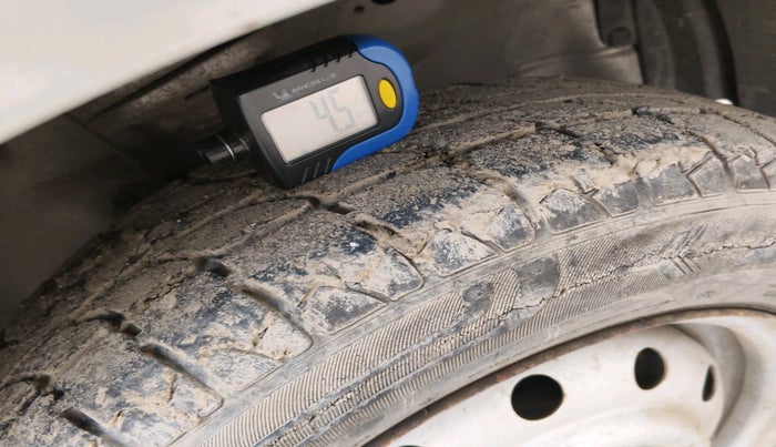 2011 Maruti Wagon R 1.0 LXI, Petrol, Manual, 30,497 km, tyre