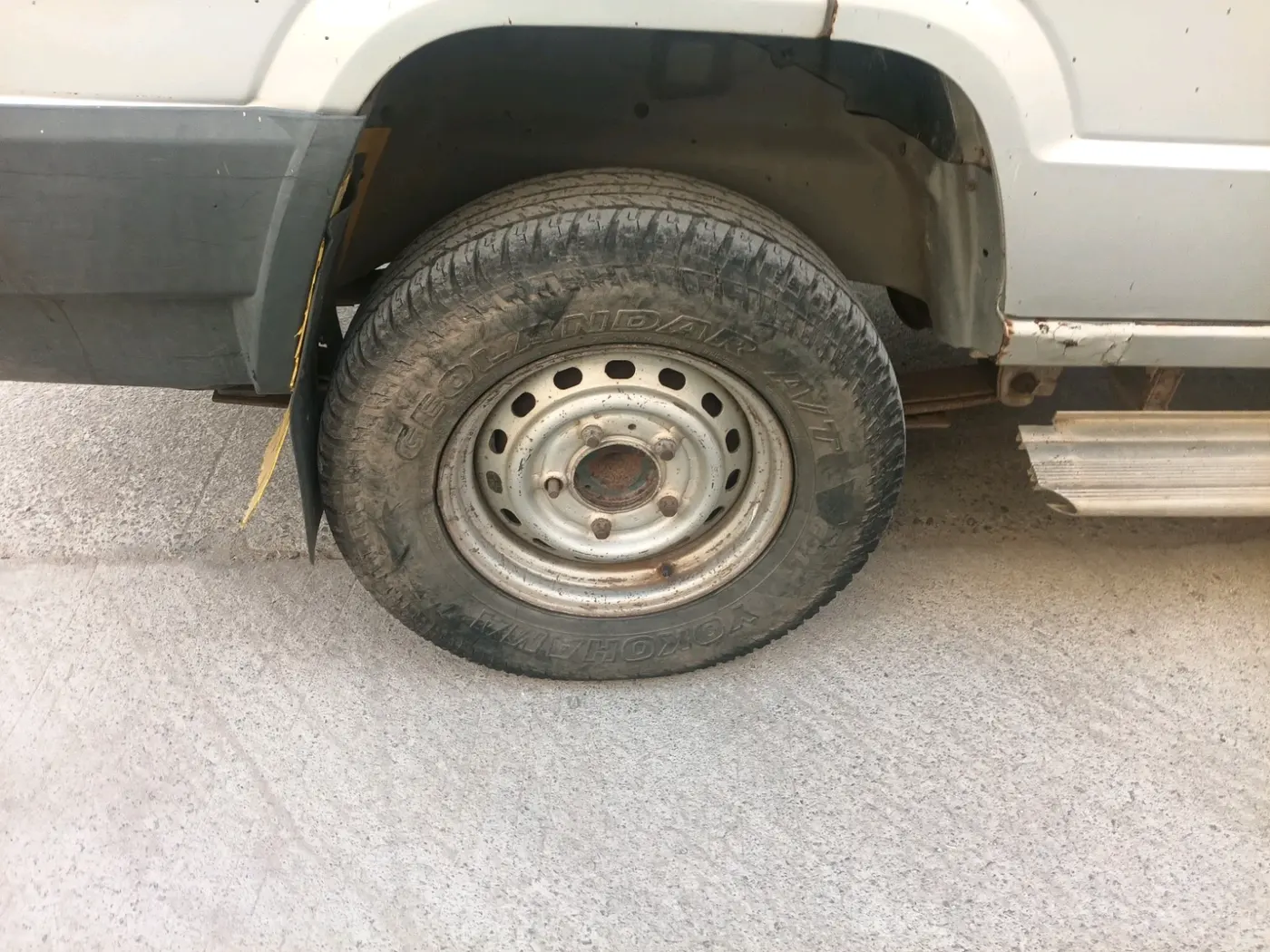 2010 Tata Sumo VICTA DI LX, Diesel, Manual, 1,73,420 km, tyre