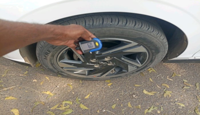 2020 Hyundai NEW I20 Asta 1.0 GDI Turbo IMT, Petrol, Manual, 1,00,001 km, tyre