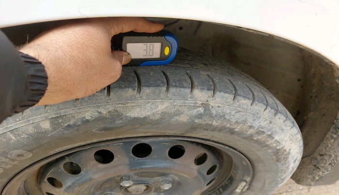 2019 Maruti New Wagon-R VXI 1.0, Petrol, Manual, 88,926 km, tyre