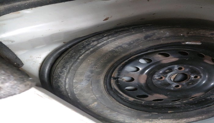 2019 Maruti New Wagon-R VXI 1.0, Petrol, Manual, 88,926 km, tyre