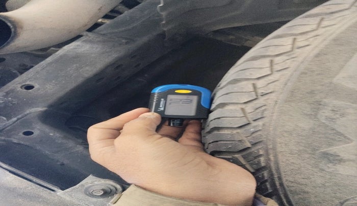 2016 Ford Endeavour TITANIUM 3.2 4X4 AT, Diesel, Automatic, 94,110 km, tyre