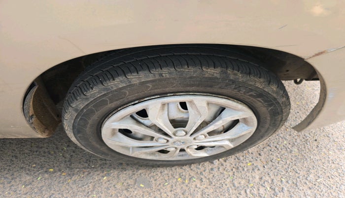 2012 Maruti Zen Estilo LXI, Petrol, Manual, 43,880 km, tyre