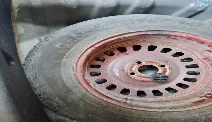 2022 Nissan MAGNITE XV MT, Petrol, Manual, 37,319 km, tyre