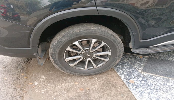 2024 Mahindra SCORPIO-N Z8 S Diesel MT 2WD 7 STR, Diesel, Manual, 37,067 km, tyre