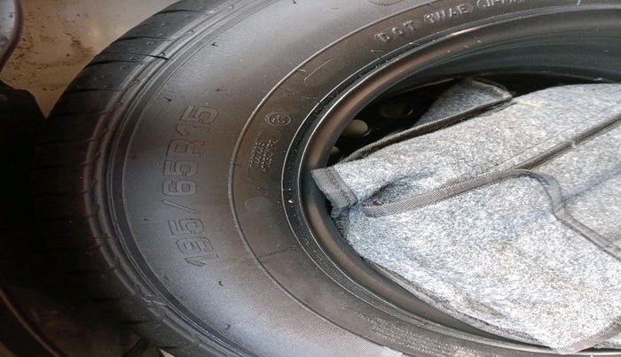 2021 KIA SONET HTX 1.5, Diesel, Manual, 55,358 km, tyre