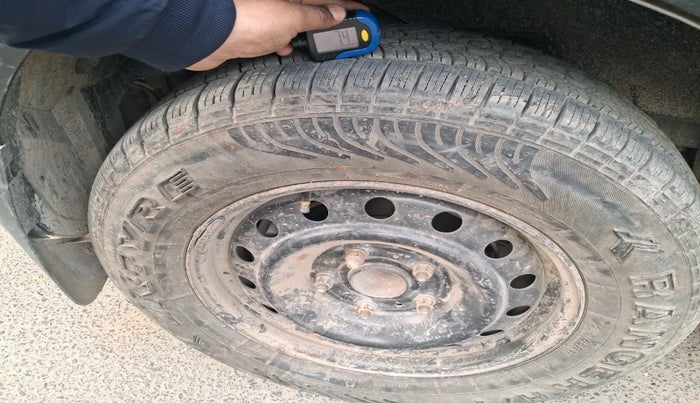 2016 Mahindra XUV500 W4 1.99, Diesel, Manual, 1,31,800 km, tyre