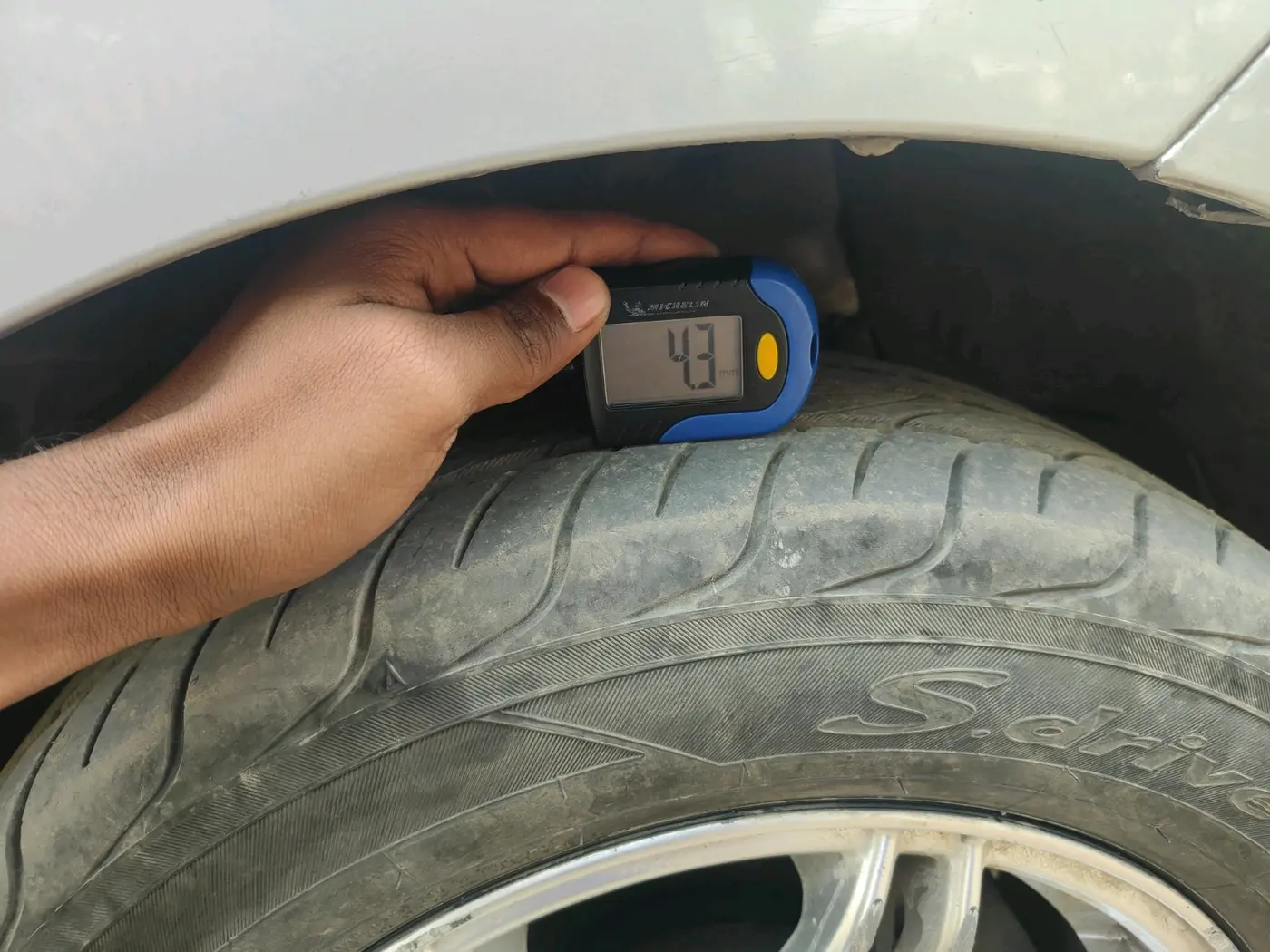 2013 Tata Indica Vista VX QUADRAJET, Diesel, Manual, 1,24,962 km, tyre