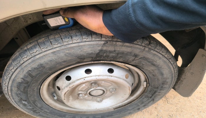 2011 Maruti Alto LXI, Petrol, Manual, 2,00,357 km, tyre