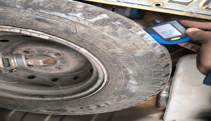 2011 Maruti Alto LXI, Petrol, Manual, 2,00,357 km, tyre