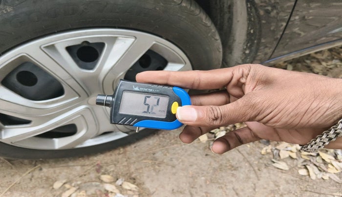 2024 Tata ALTROZ XMS PETROL, Petrol, Manual, 14,026 km, tyre