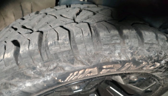 2022 Mahindra Thar LX D AT 4WD HT, Diesel, Automatic, 58,049 km, tyre