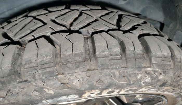 2022 Mahindra Thar LX D AT 4WD HT, Diesel, Automatic, 58,049 km, tyre