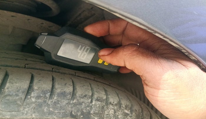 2013 Hyundai i20 MAGNA 1.2, Petrol, Manual, 51,721 km, tyre