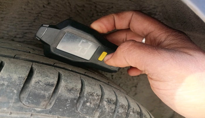 2013 Hyundai i20 MAGNA 1.2, Petrol, Manual, 51,721 km, tyre