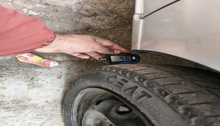 2011 Maruti Alto K10 VXI, Petrol, Manual, 88,807 km, tyre