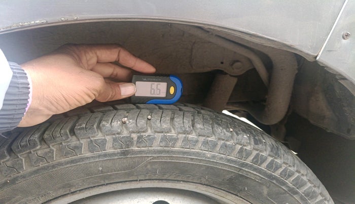 2011 Maruti Wagon R 1.0 LXI, Petrol, Manual, 27,336 km, tyre