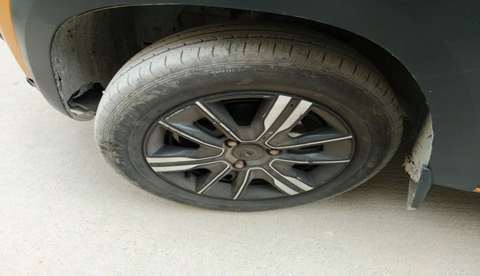 2023 Renault Kwid CLIMBER MT 1.0, Petrol, Manual, 53,974 km, tyre