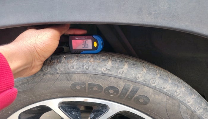 2020 Renault Kwid CLIMBER 1.0 AMT (O), Petrol, Automatic, 38,960 km, tyre