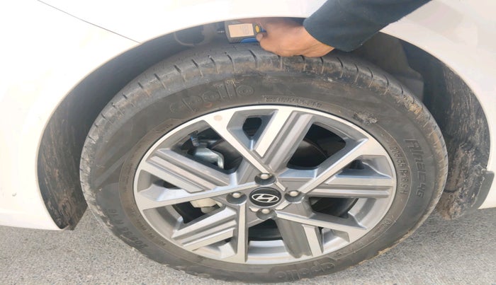 2023 Hyundai Verna SX 1.5 l MPI, Petrol, Manual, 13,090 km, tyre